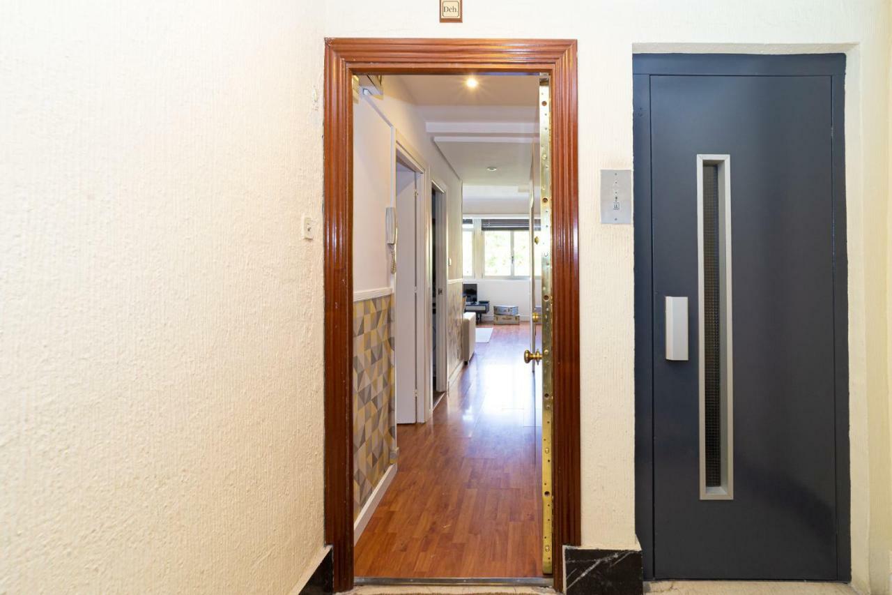 Апартаменты Apartamento Trafalgar Мадрид Экстерьер фото
